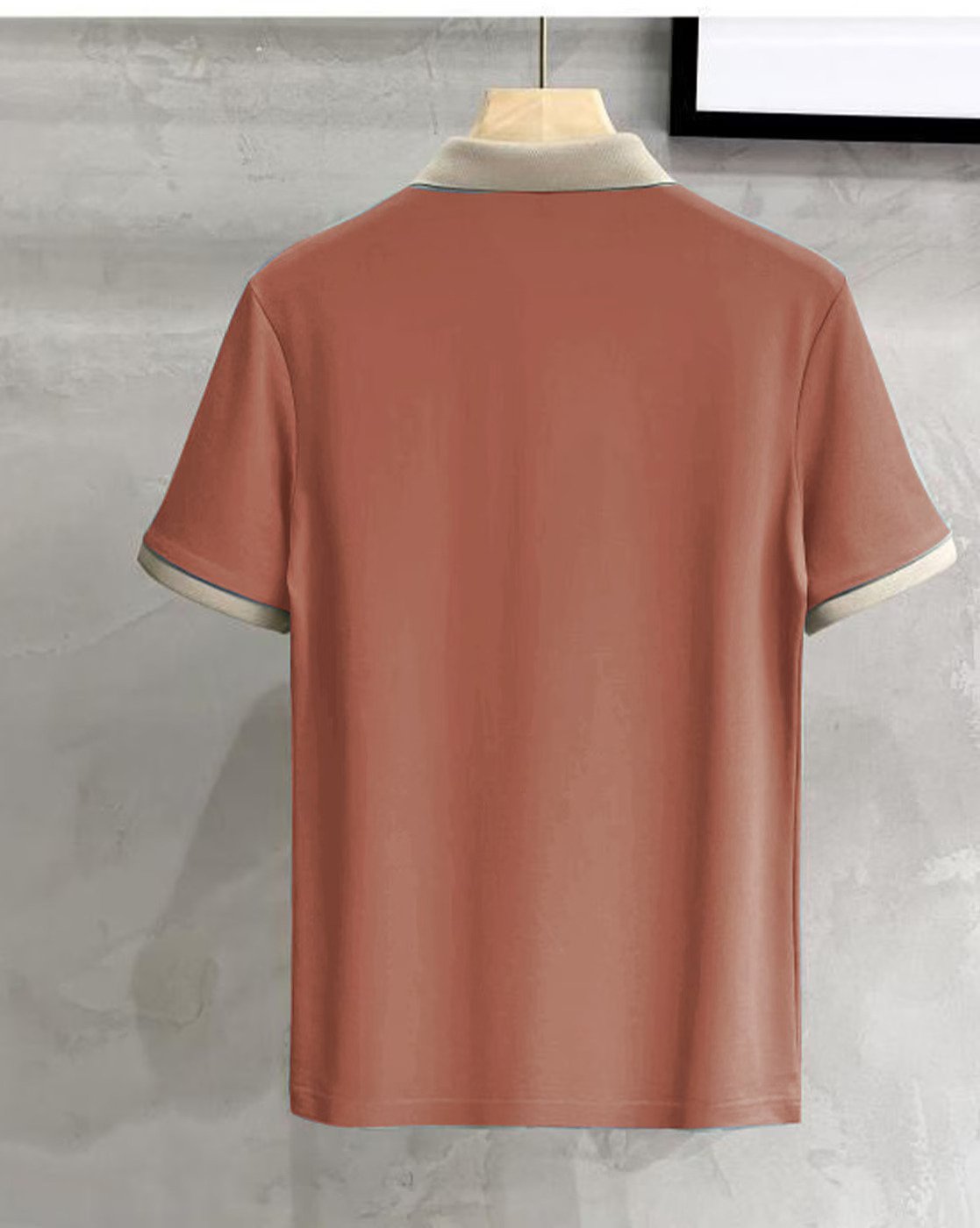 U Logo Orange