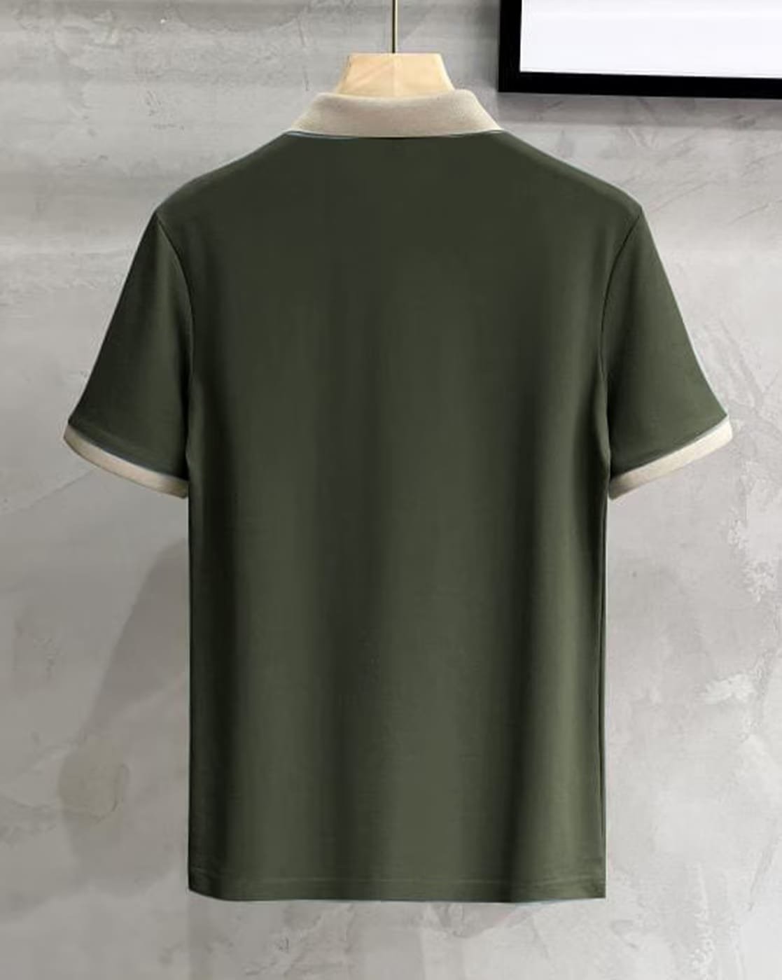 U Logo Green